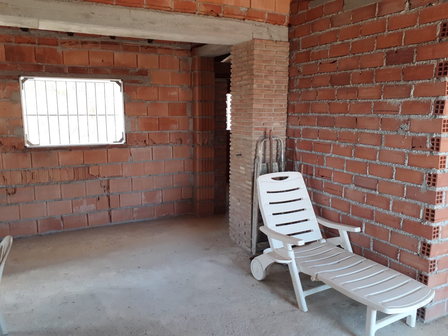 IMPRESIONANTE CASA DE CAMPO EN ARCHEZ