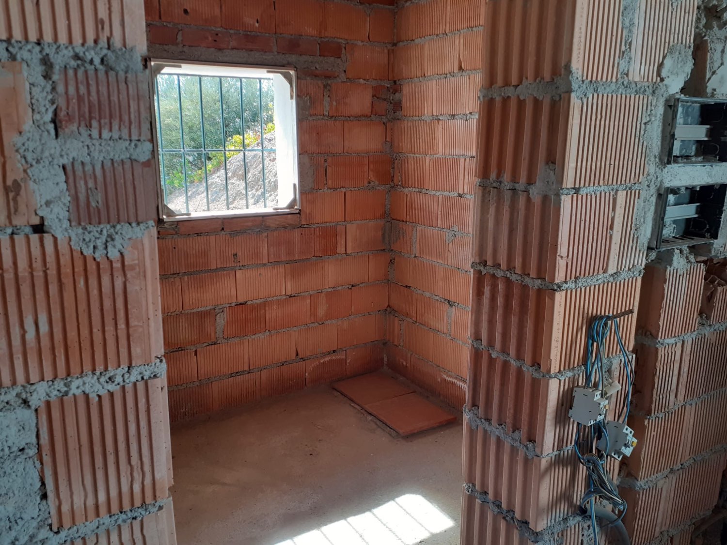 IMPRESIONANTE CASA DE CAMPO EN ARCHEZ