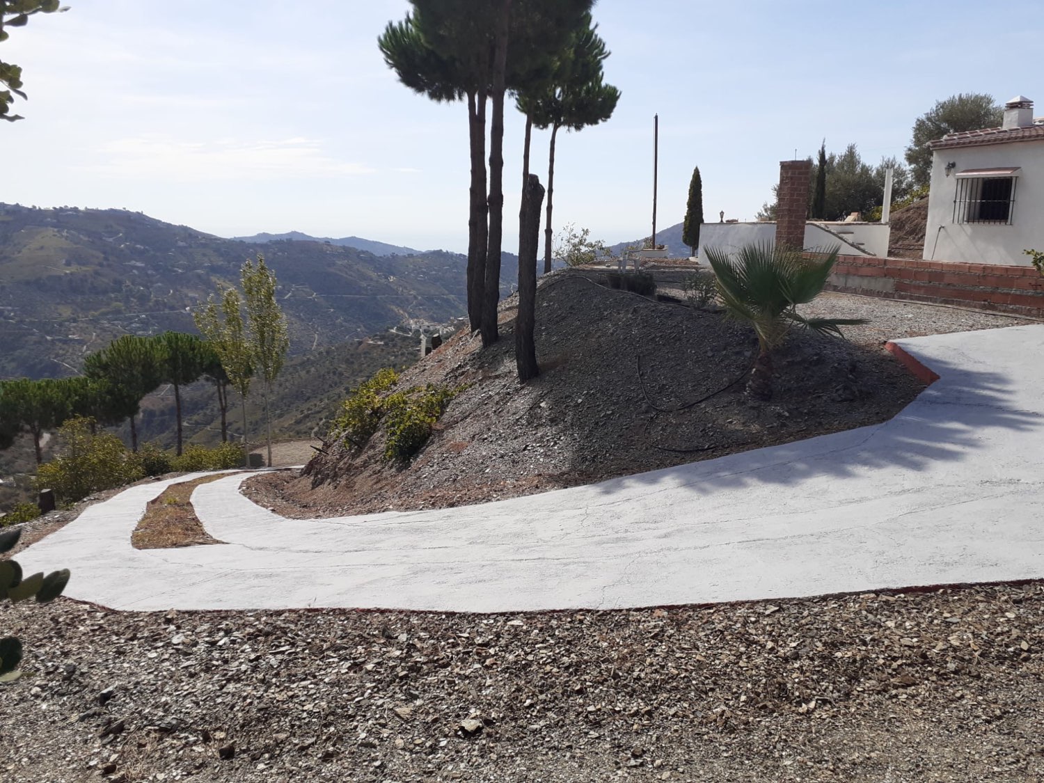 IMPRESIONANTE CASA DE CAMPO EN ARCHEZ