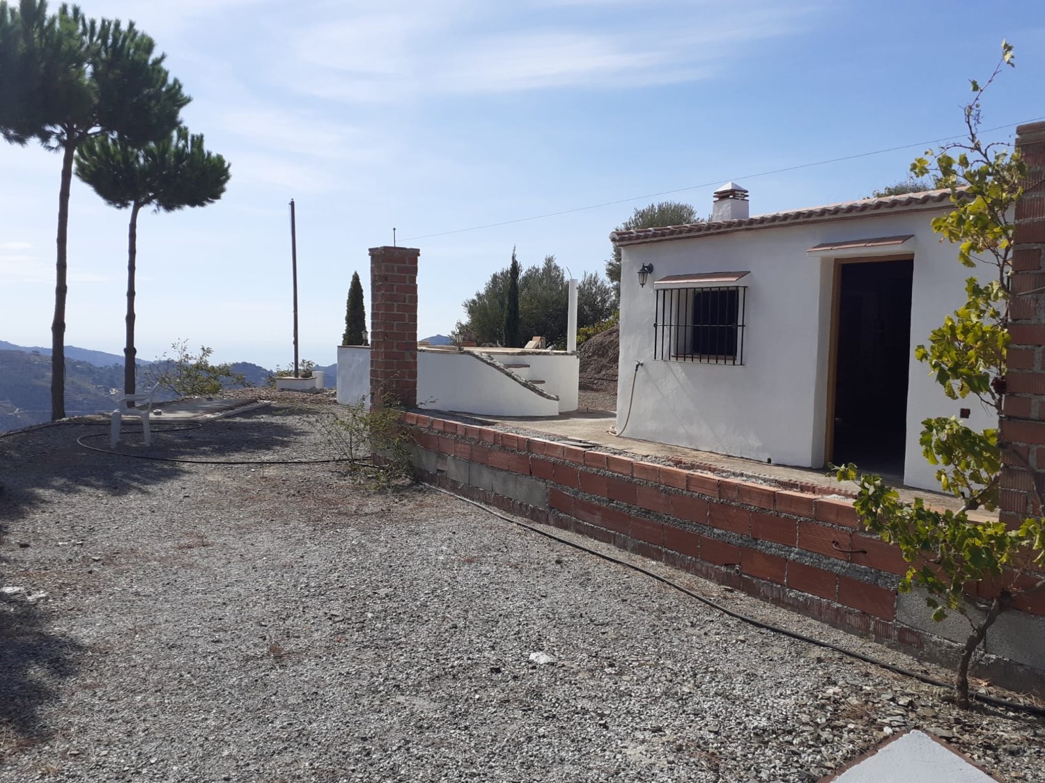 IMPRESIONANTE CASA DE CAMPO EN ARCHEZ