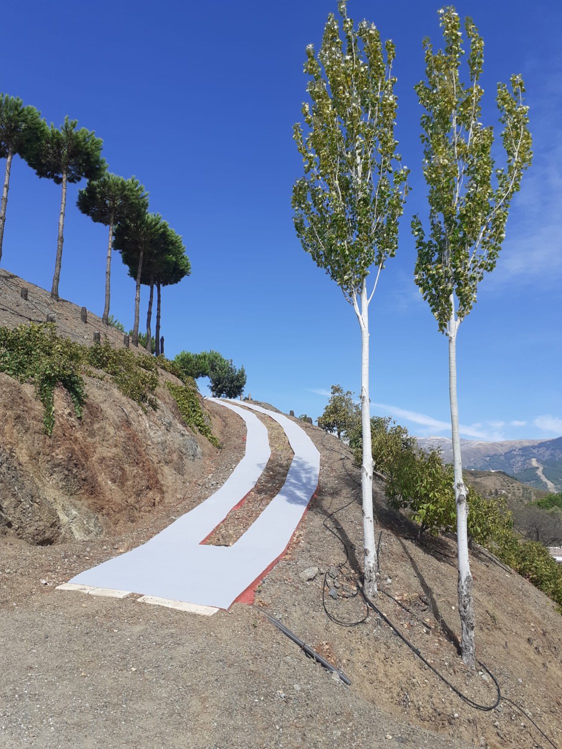 IMPRESIONANTE CASA DE CAMPO EN ARCHEZ