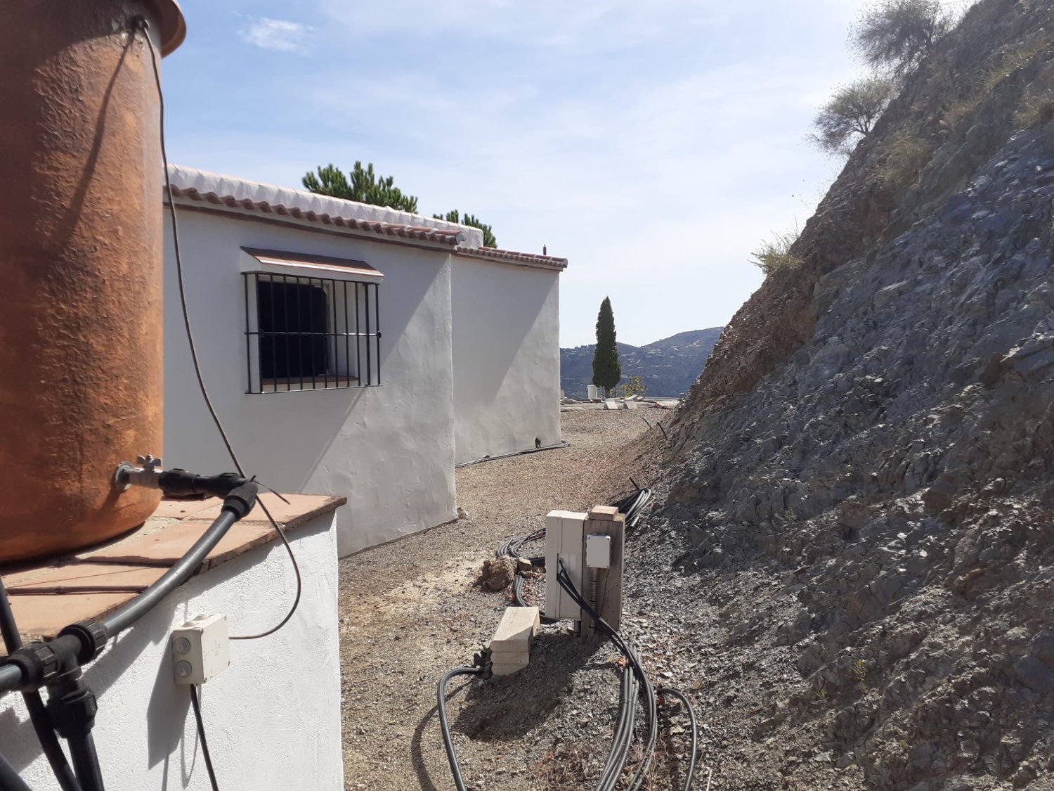 IMPRESIONANTE CASA DE CAMPO EN ARCHEZ