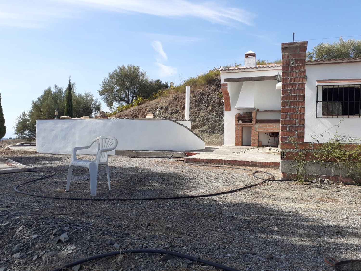 IMPRESIONANTE CASA DE CAMPO EN ARCHEZ