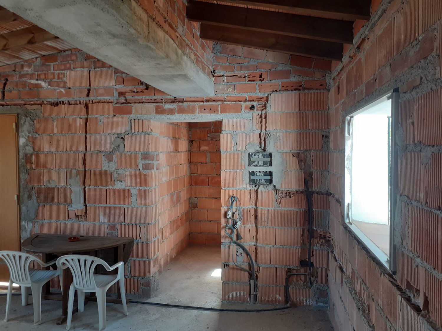 IMPRESIONANTE CASA DE CAMPO EN ARCHEZ