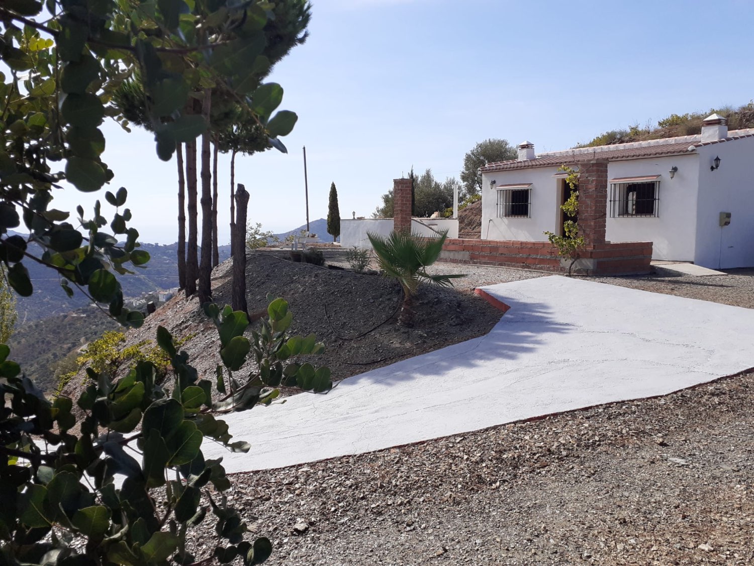 IMPRESIONANTE CASA DE CAMPO EN ARCHEZ