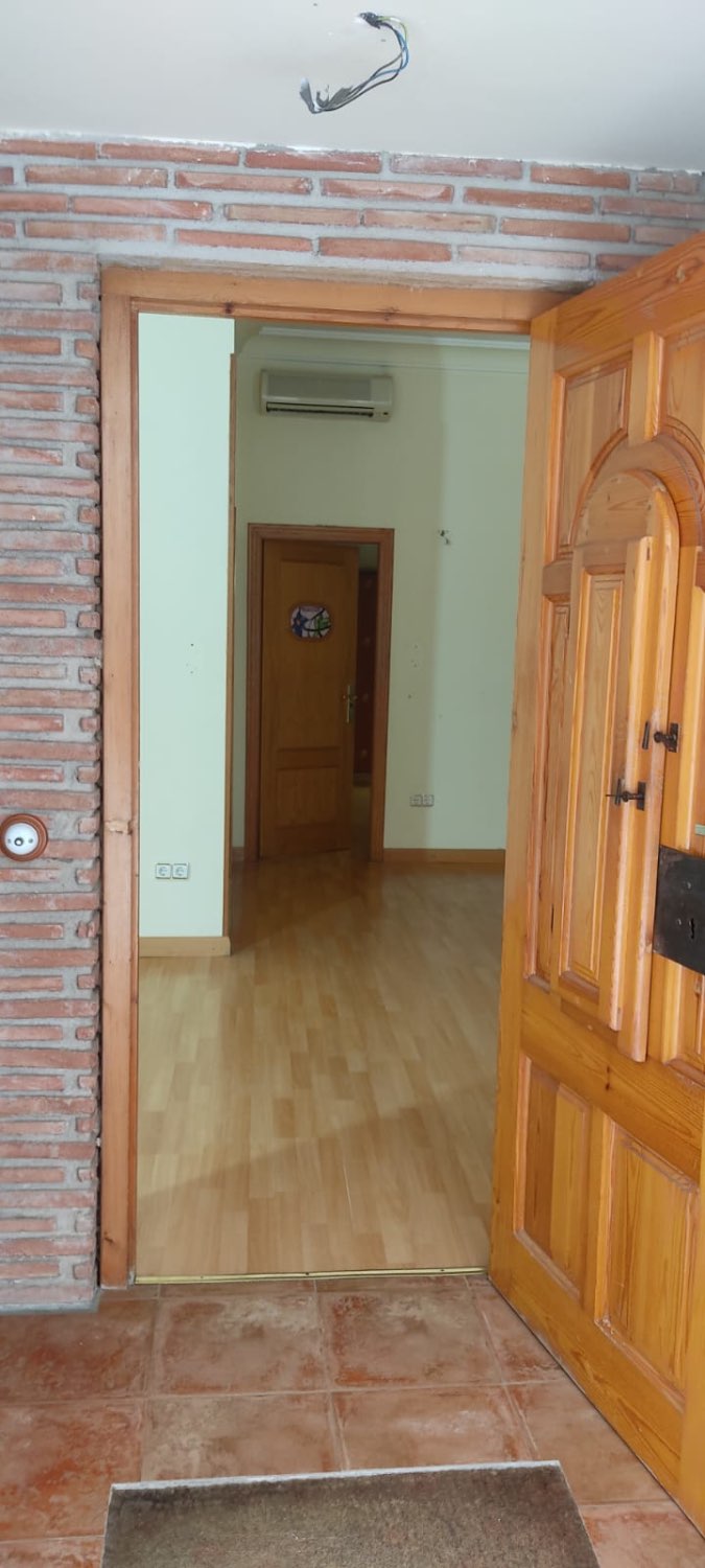 OPORTUNIDAD LOCAL EN TORRE DEL MAR