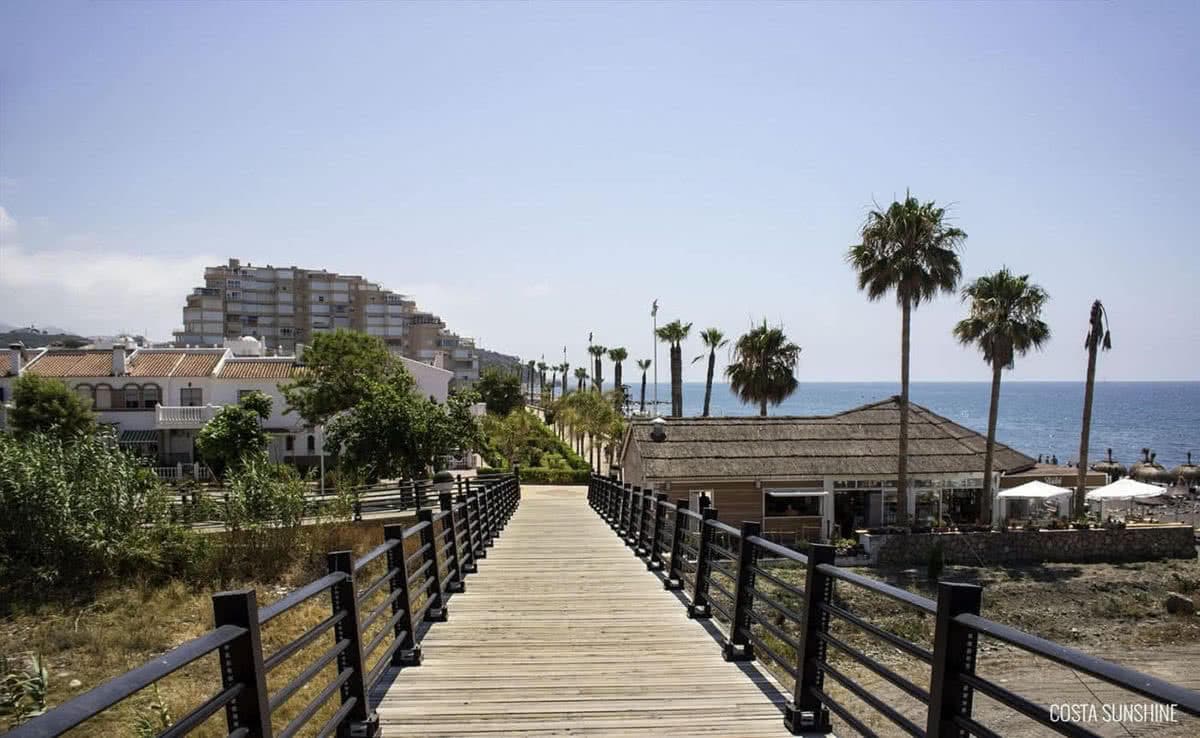 ALQUILER LOCAL ALGARROBO COSTA