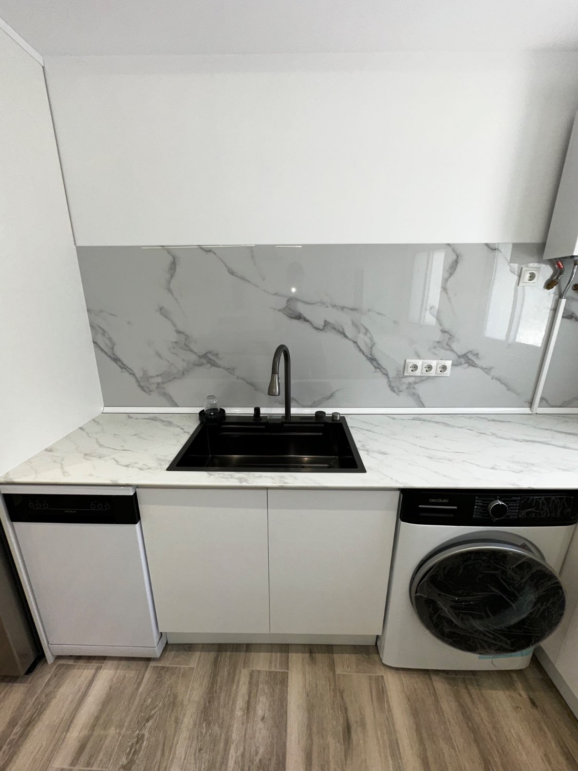 EXCLUSIVA VIVIENDA COMPLETAMENTE REFORMADA EN VELEZ MALAGA