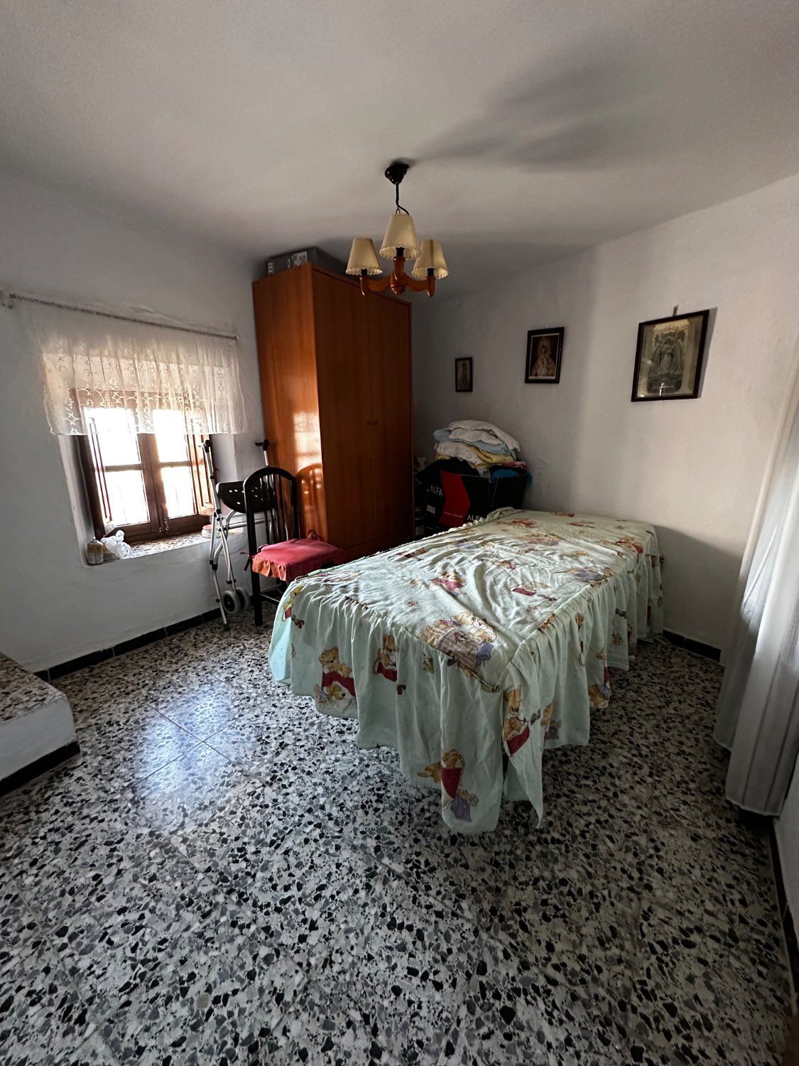 OPORTUNIDAD CASA 3 PLANTAS EN CANILLAS DE ACEITUNO