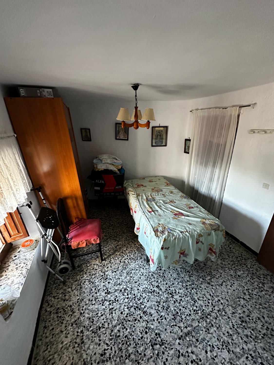 OPORTUNIDAD CASA 3 PLANTAS EN CANILLAS DE ACEITUNO