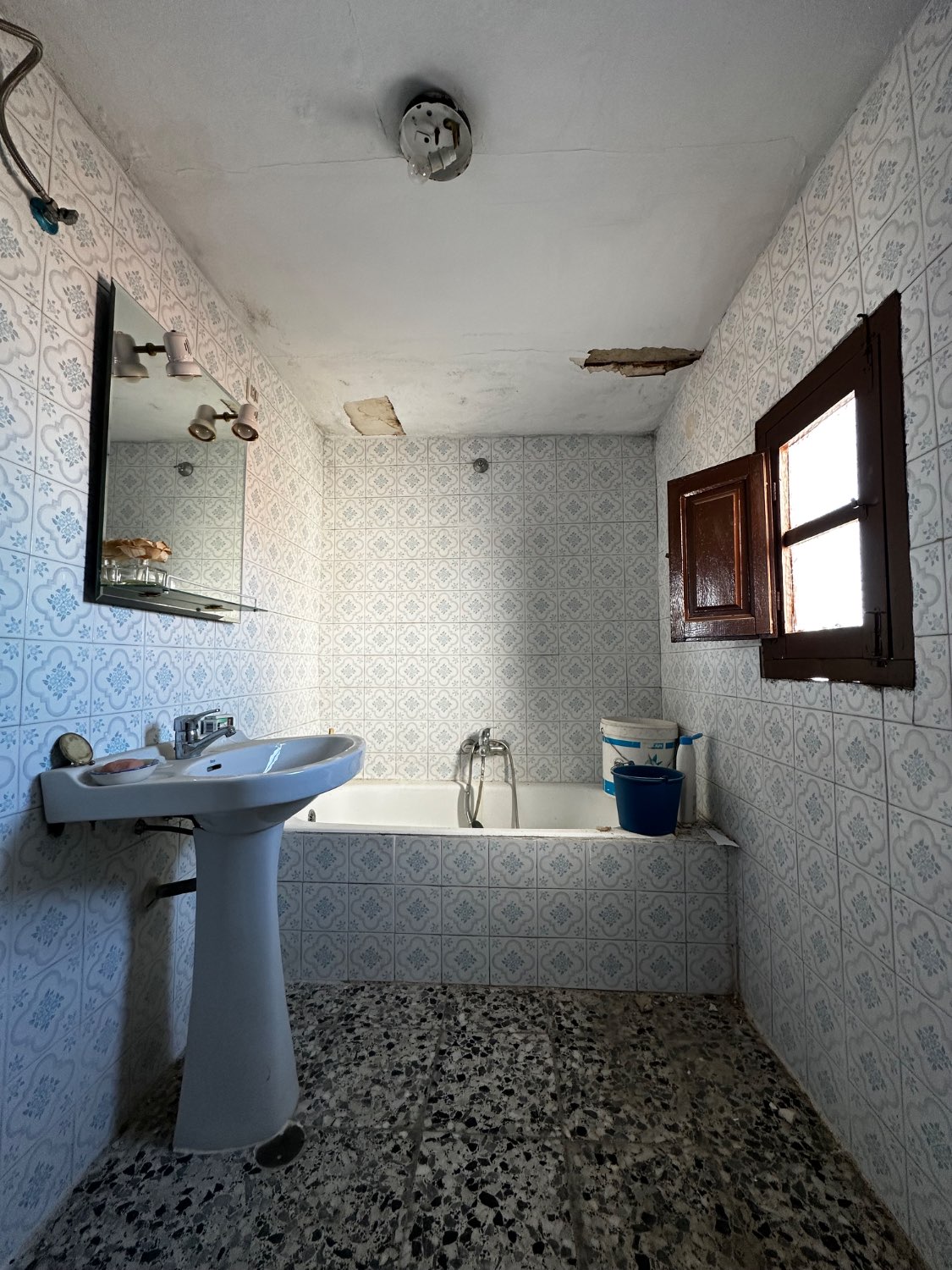 OPORTUNIDAD CASA 3 PLANTAS EN CANILLAS DE ACEITUNO