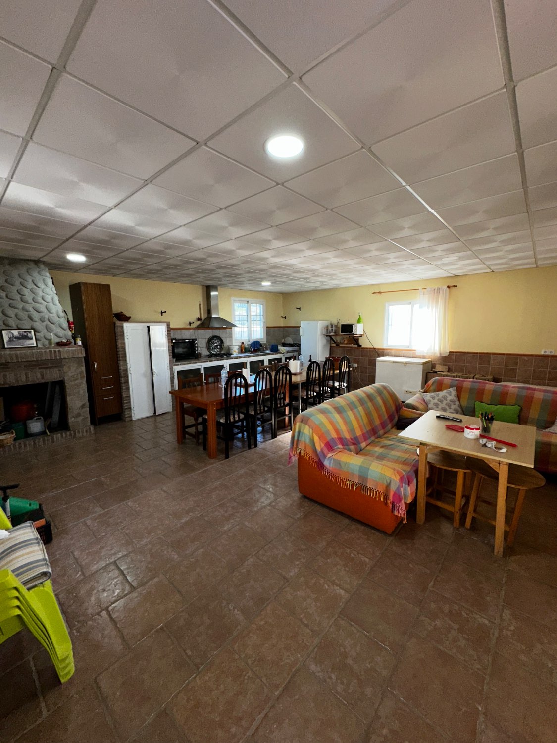 OPORTUNIDAD UNICA , FINCA CON NAVE Y CASA CON PISCINA EN VELEZ MALAGA