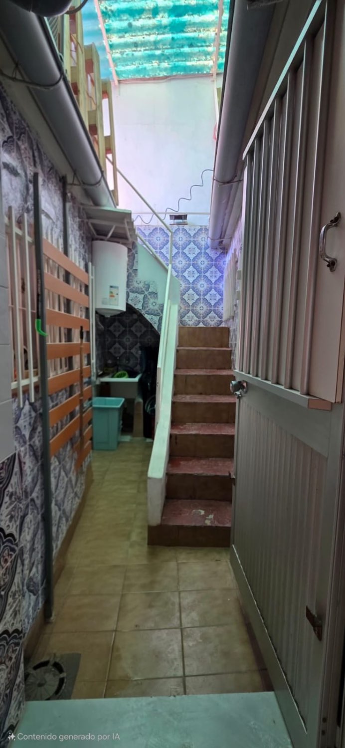 OPORTUNIDAD VENTA CASA VELEZ MALAGA