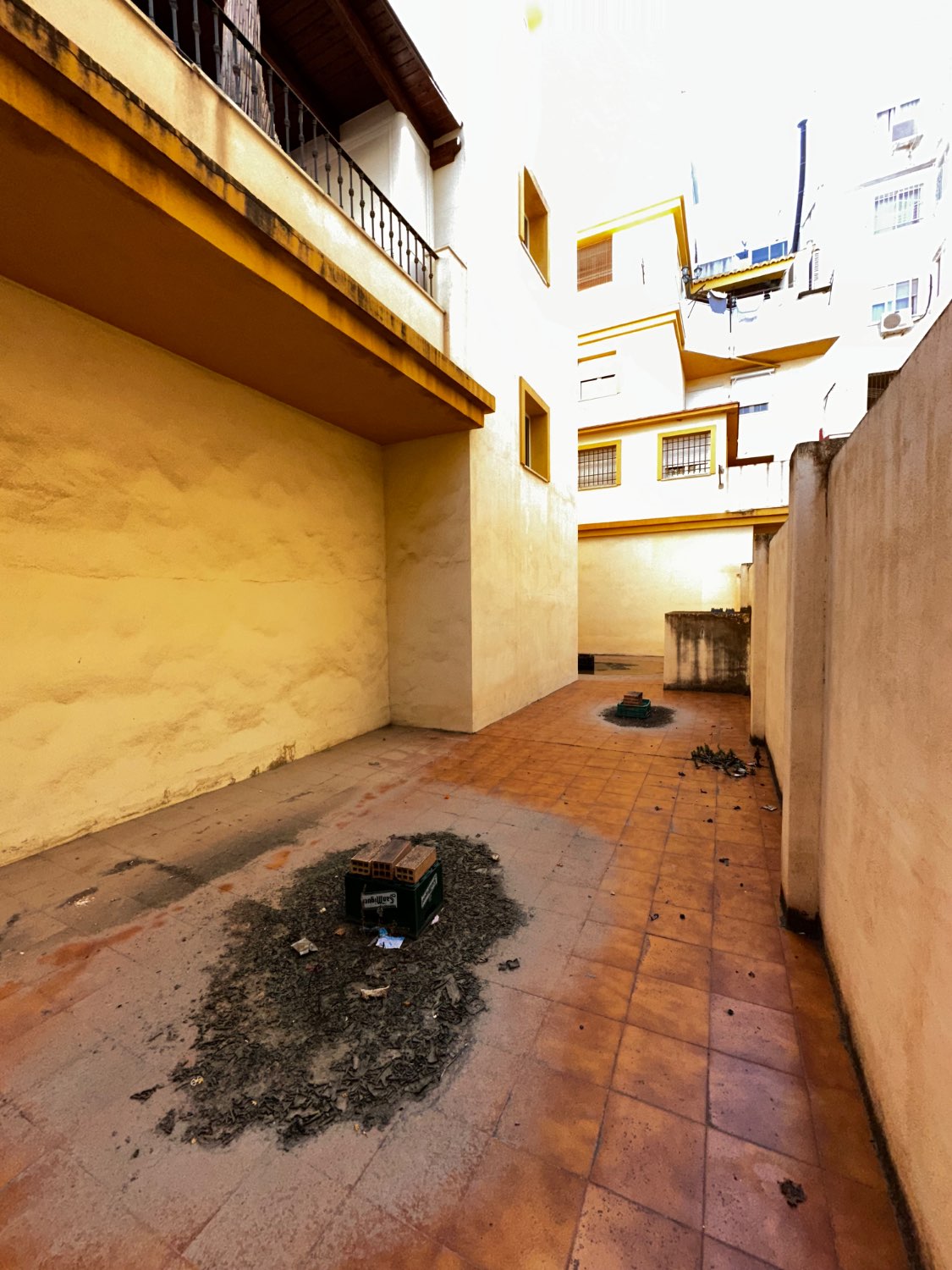 OPORTUNIDAD VENTA LOCAL EN VELEZ MALAGA