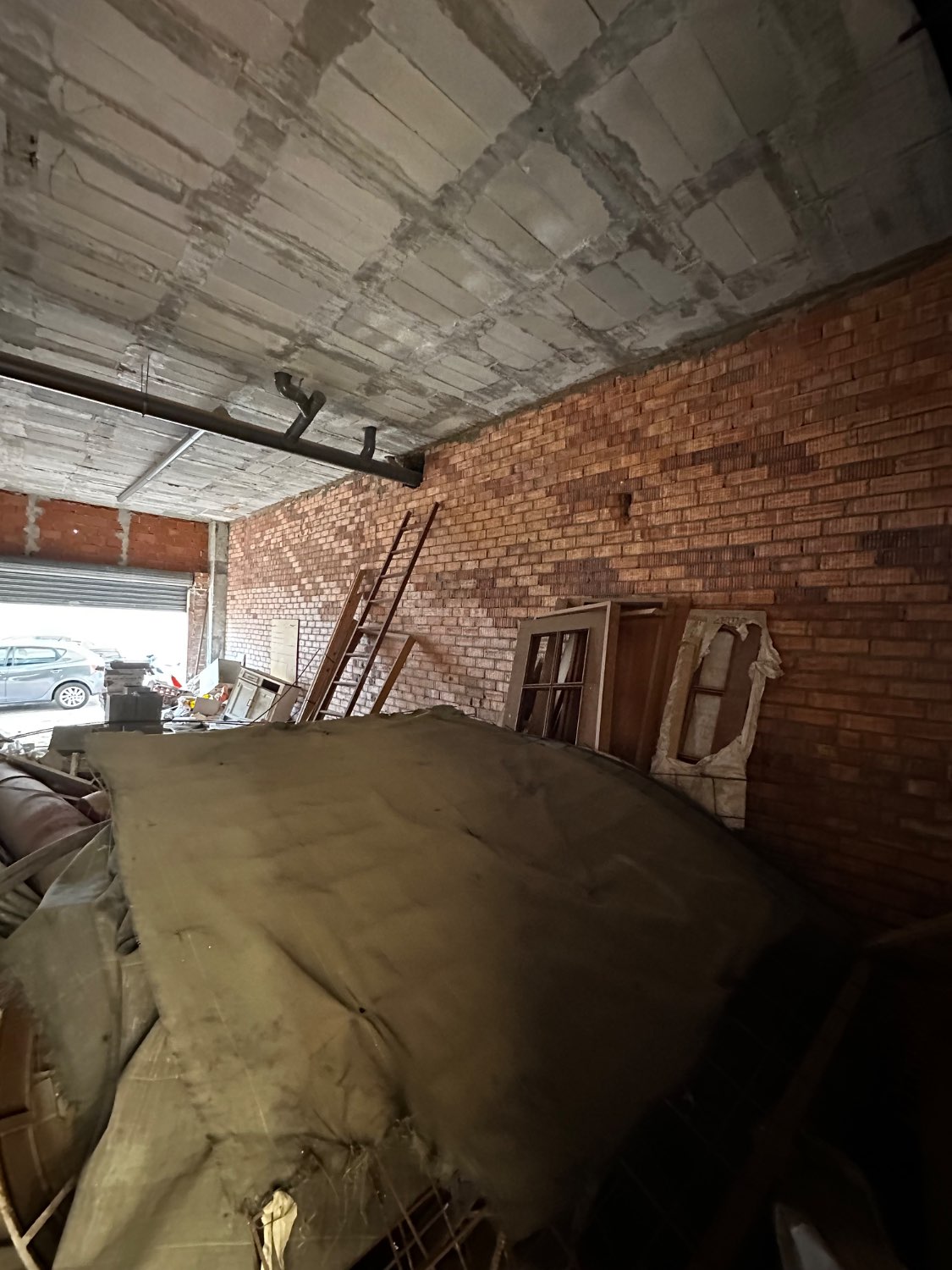 OPORTUNIDAD VENTA LOCAL EN VELEZ MALAGA