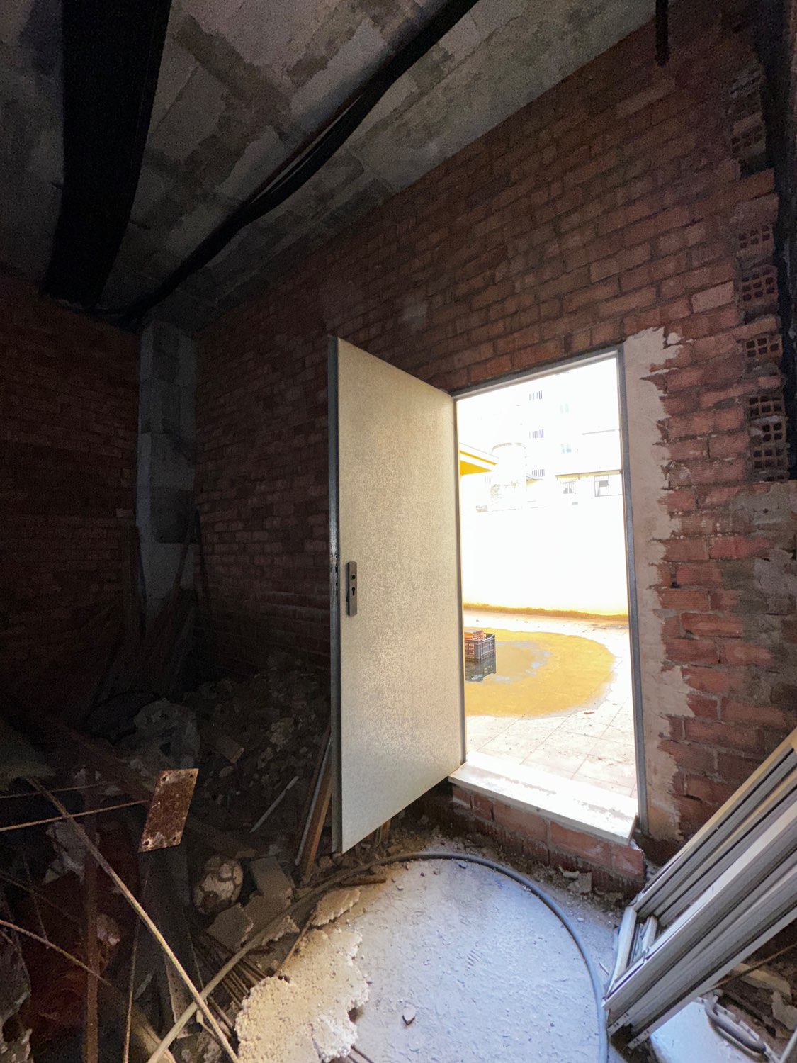 OPORTUNIDAD VENTA LOCAL EN VELEZ MALAGA