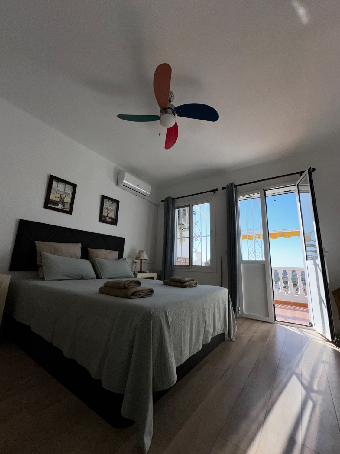 OPORTUNIDAD CASA EN NERJA CON GARAJE