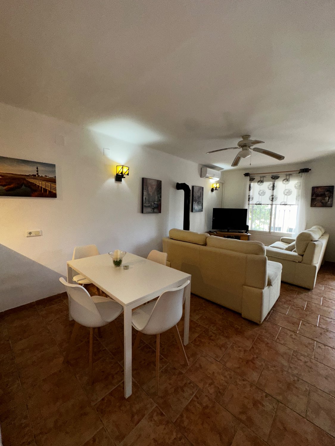 OPORTUNIDAD CASA EN NERJA CON GARAJE