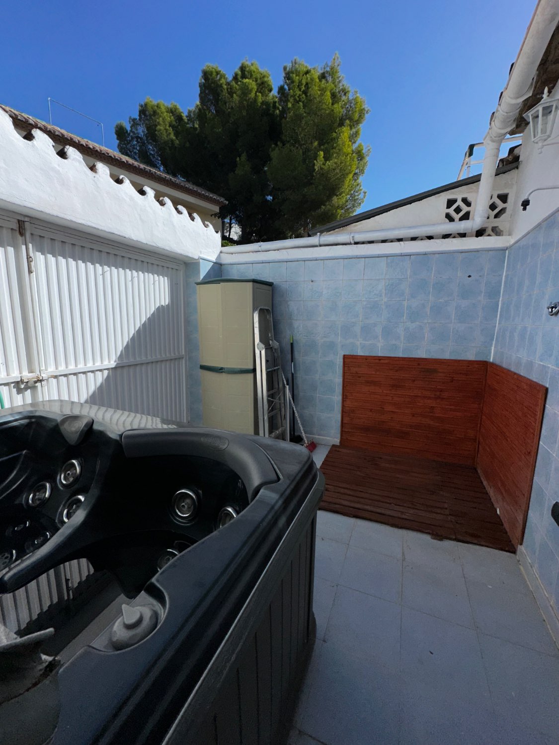 OPORTUNIDAD CASA EN NERJA CON GARAJE