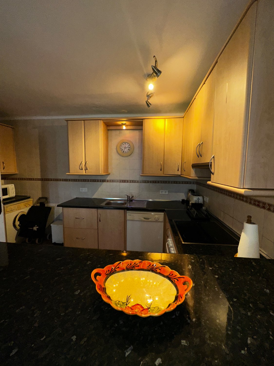 OPORTUNIDAD CASA EN NERJA CON GARAJE