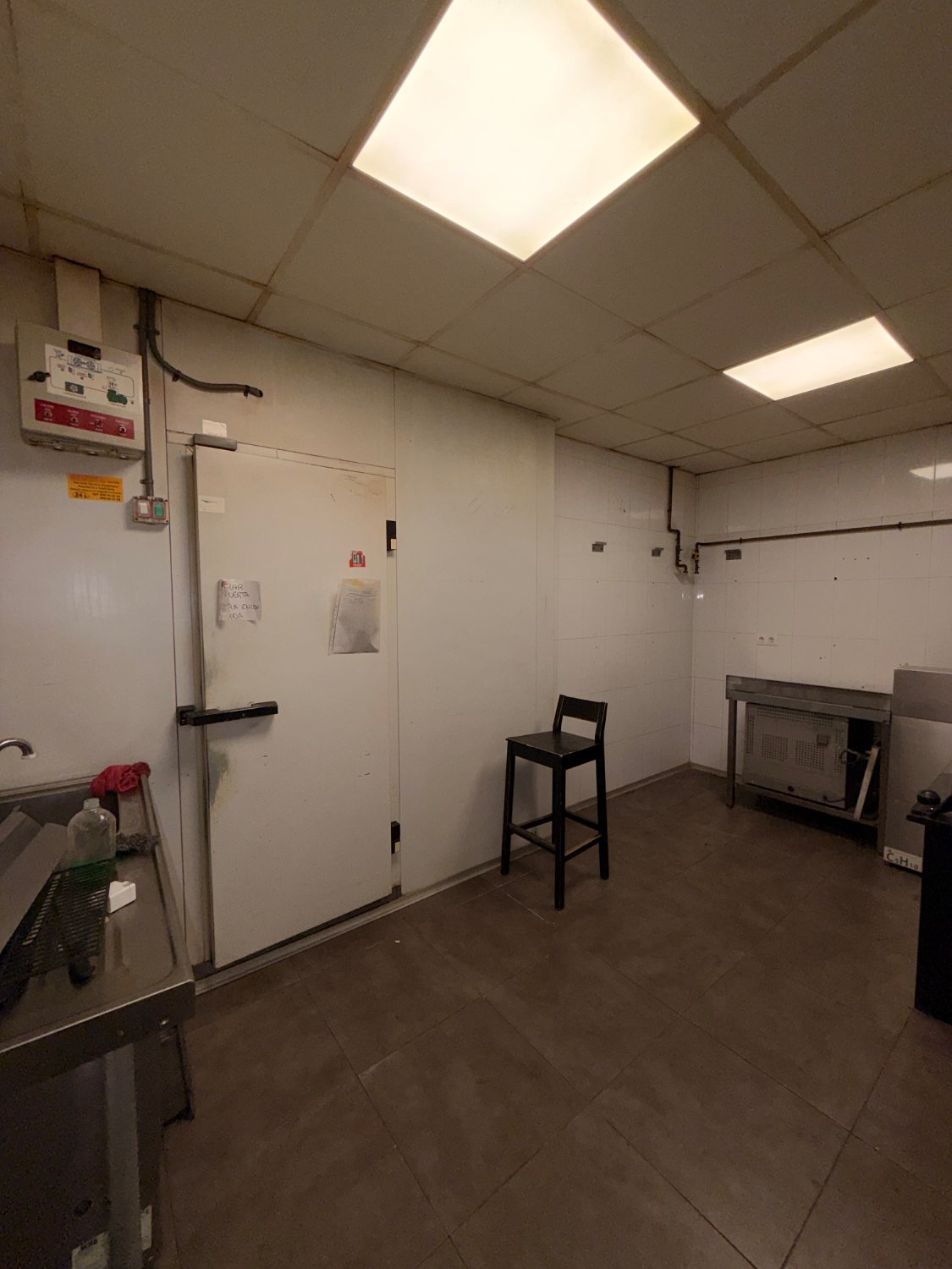 VENTA DE LOCAL EN TORRE DEL MAR