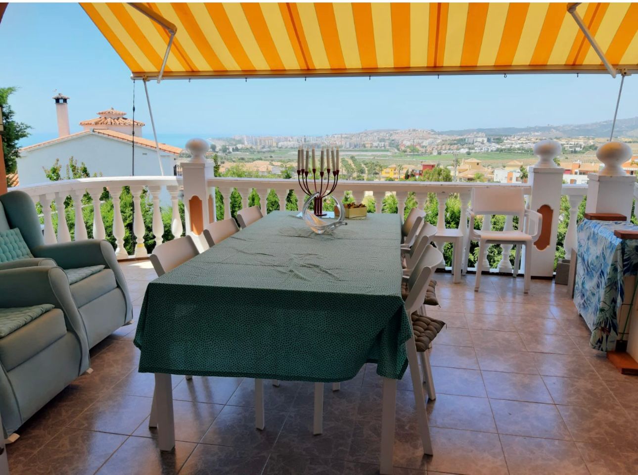 OPORTUNIDAD ÚNICA CASA INDEPENDIENTE CALETA DE VELEZ