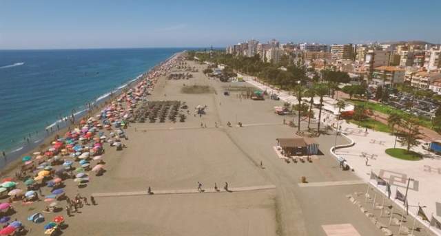 LOCAL ESPECTACULAR EN TORRE DEL MAR