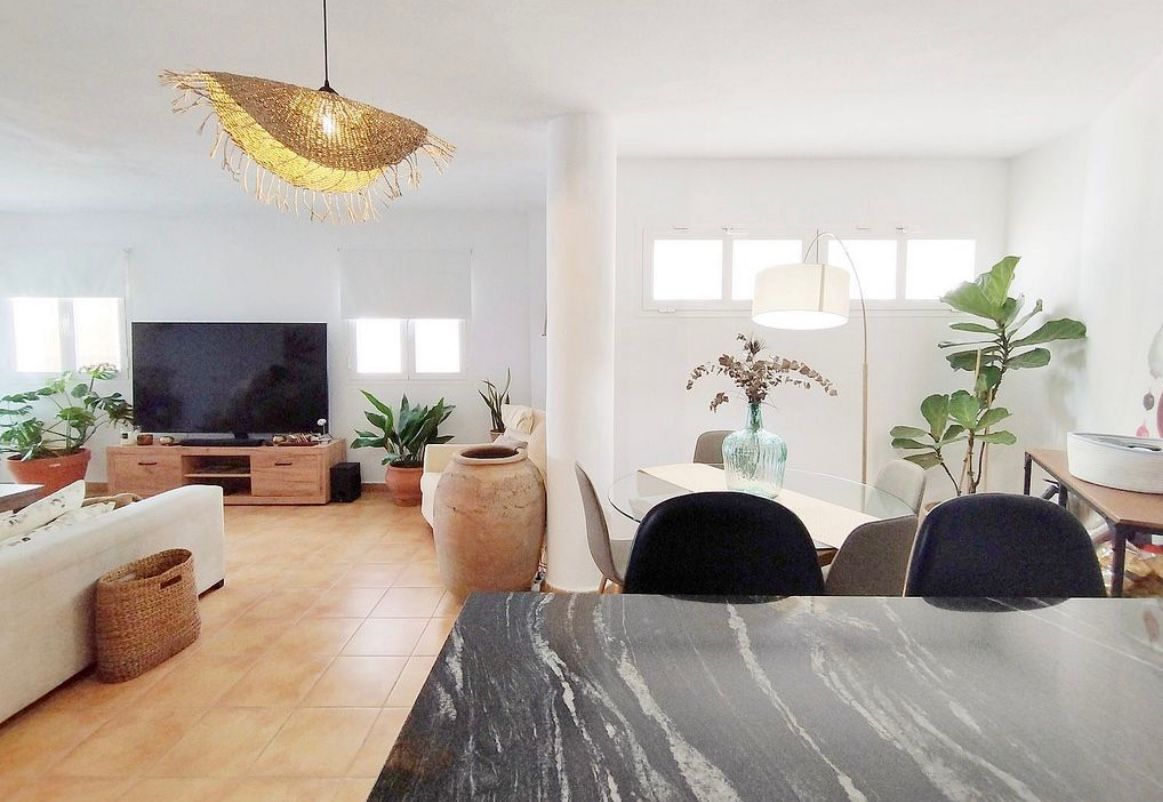 Exclusivo Ático Dúplex con vistas al mar en Chilches Costa