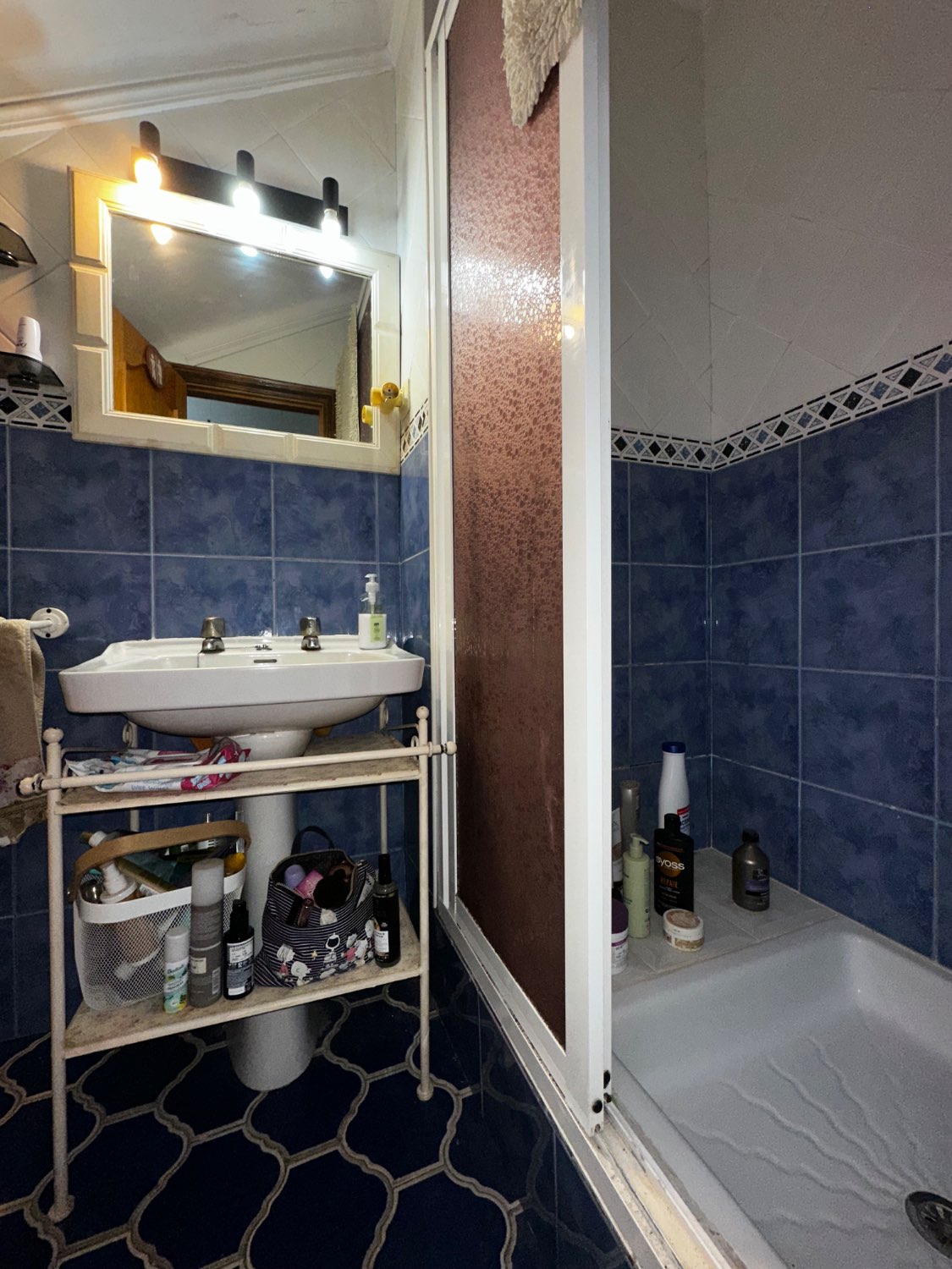 EDIFICIO CON 3 VIVIENDAS CENTRO TORRE DEL MAR