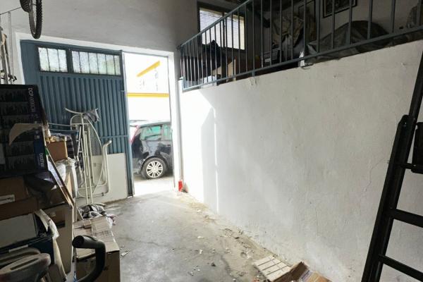 LOCAL EXCLUSIVA VELEZ MALAGA