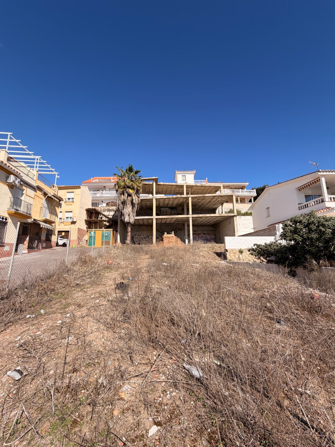 PARCELAS URBANIZABLES BENAJARAFE