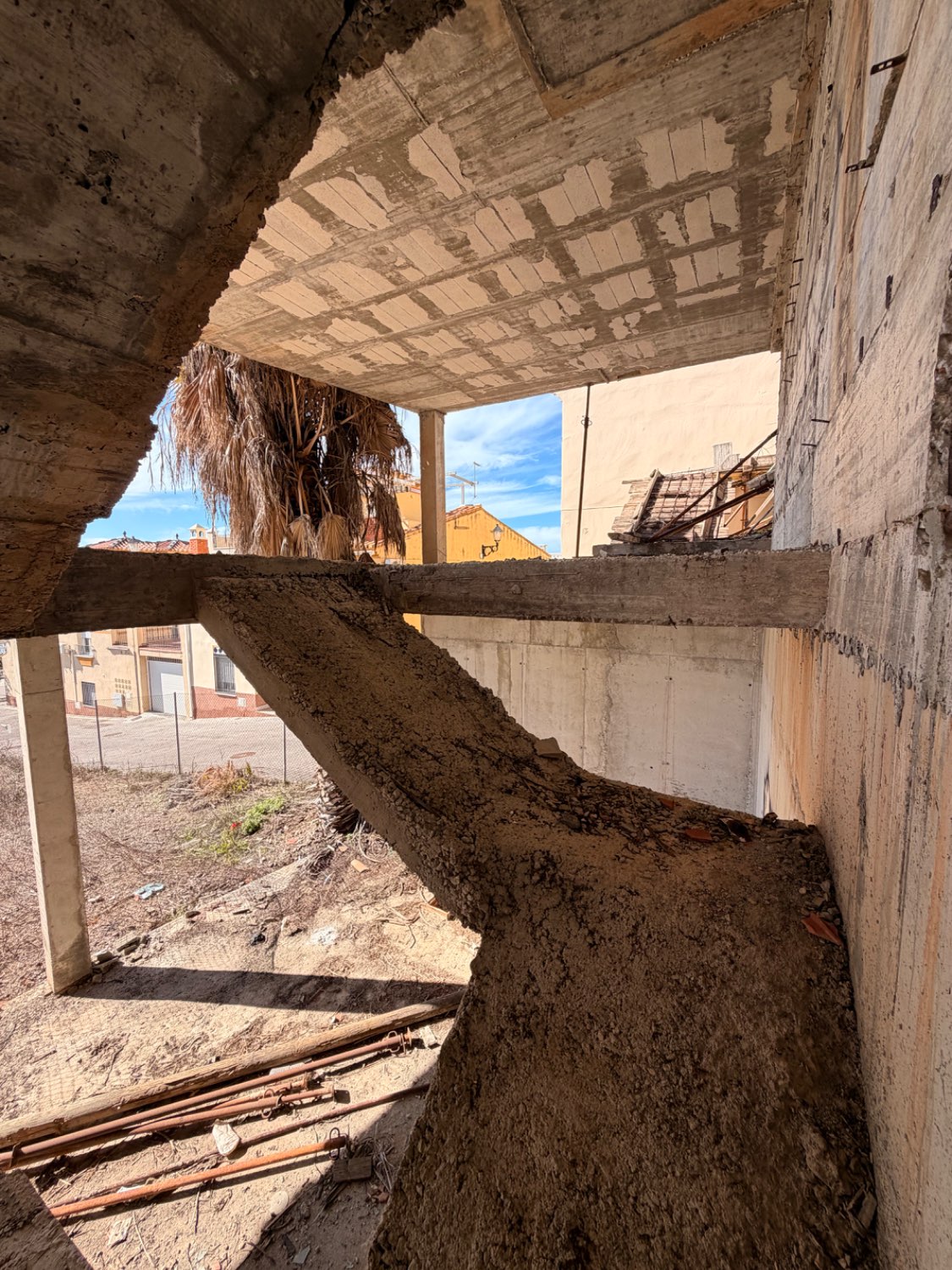 PARCELAS URBANIZABLES BENAJARAFE