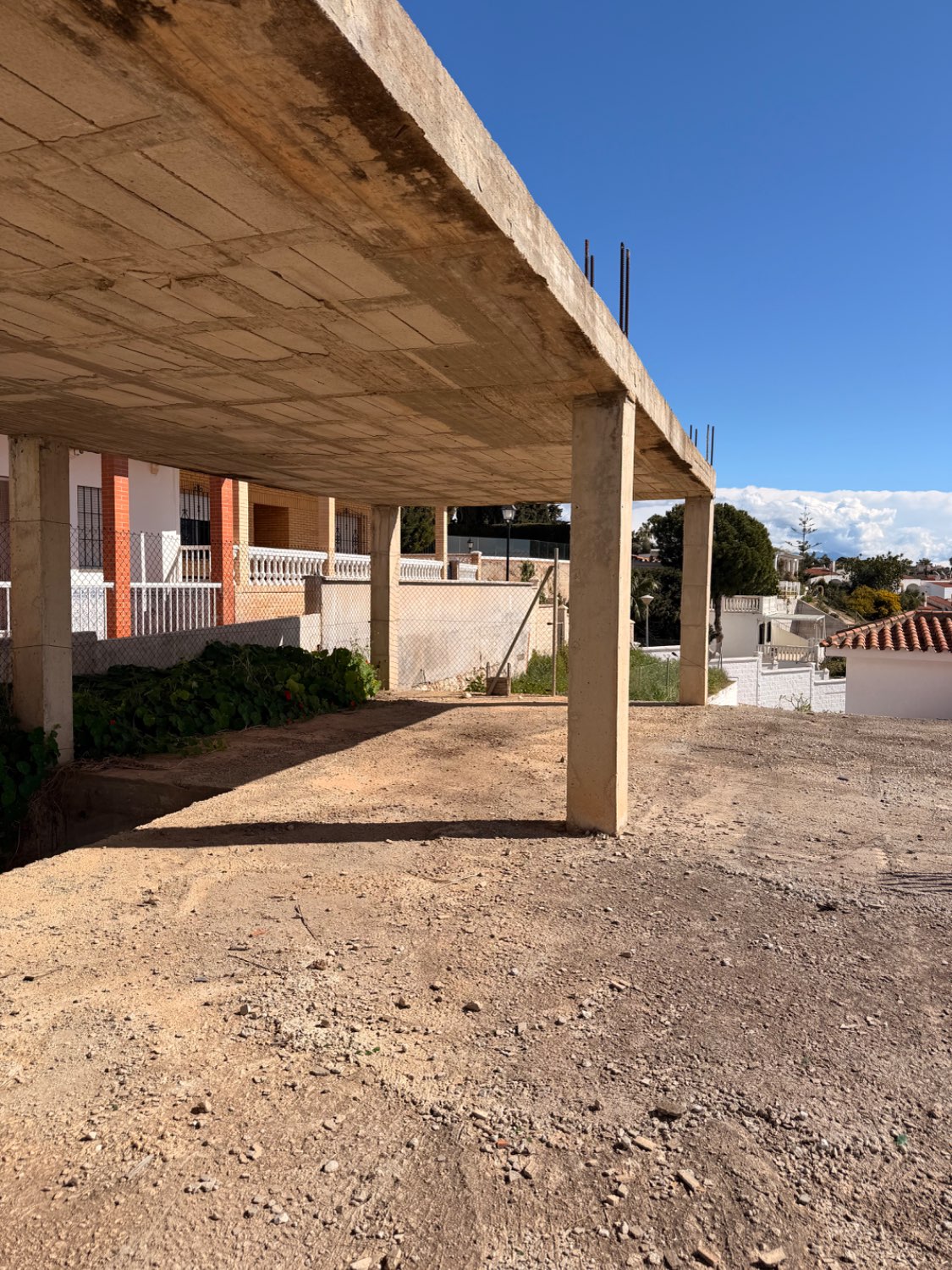 PARCELAS URBANIZABLES BENAJARAFE