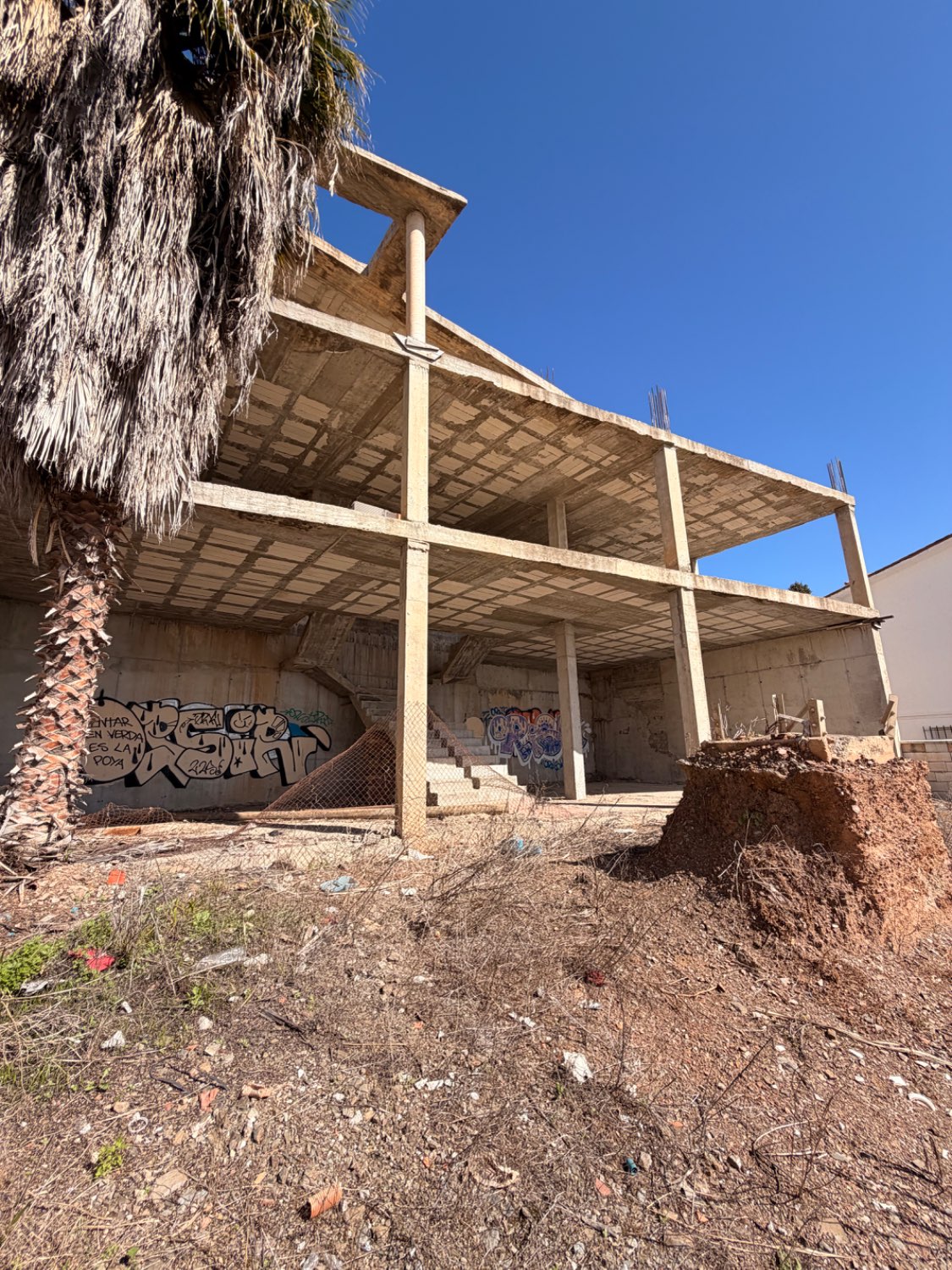 PARCELAS URBANIZABLES BENAJARAFE