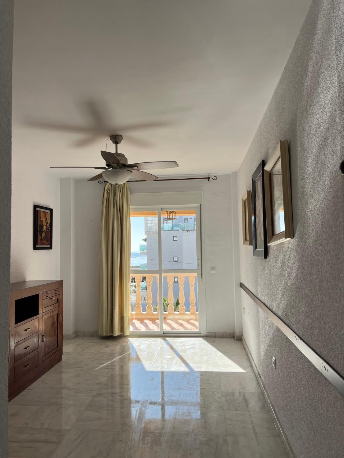 WOHNUNG MIT MEERBLICK