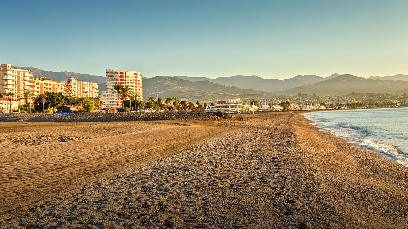 LOCAL REFORMADO A VIVIENDA EN TORRE DEL MAR A ESTRENAR