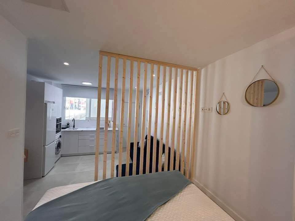 LOCAL REFORMADO A VIVIENDA EN TORRE DEL MAR A ESTRENAR