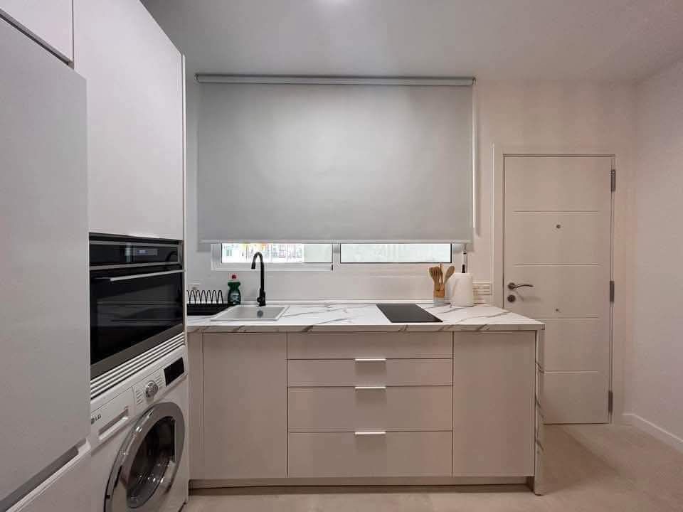 LOCAL REFORMADO A VIVIENDA EN TORRE DEL MAR A ESTRENAR