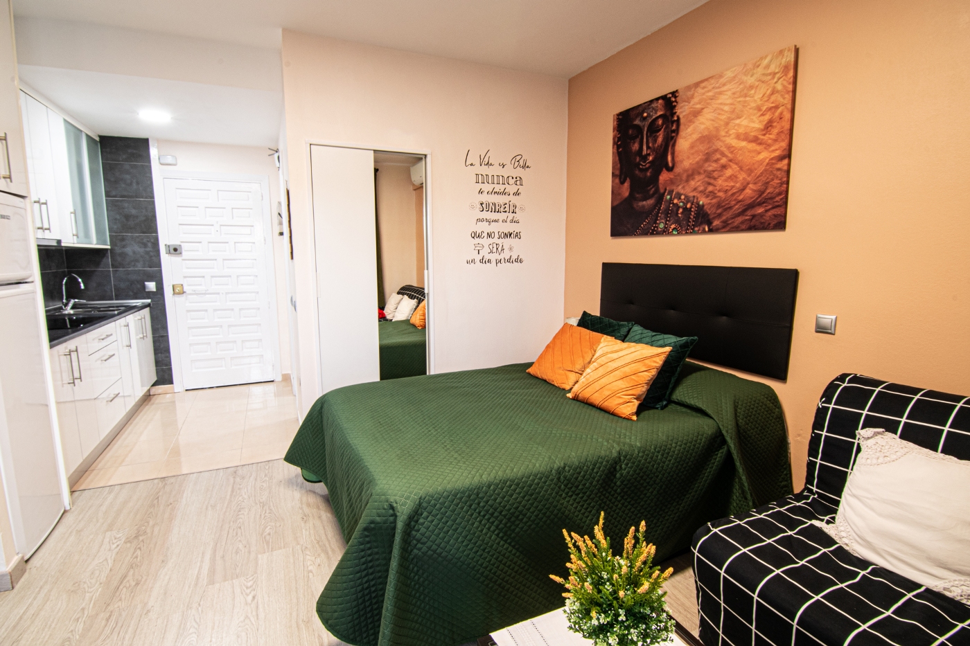 VENTA ESTUDIO DE LUJO BENALMADENA