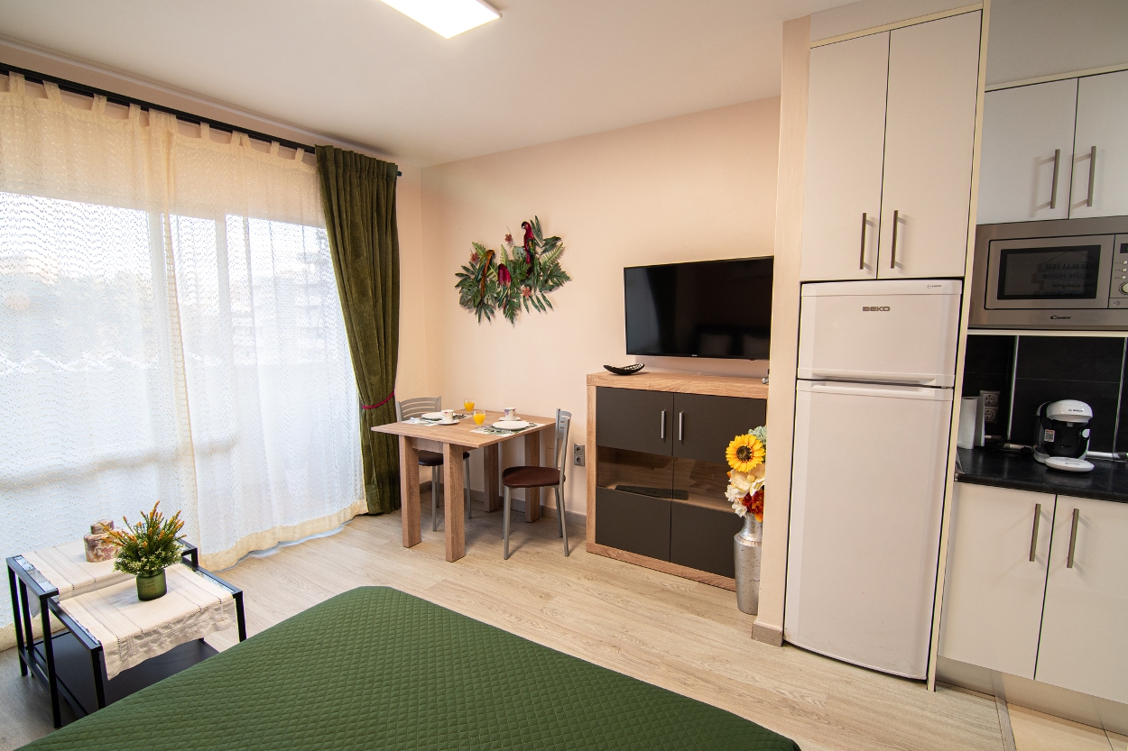 VENTA ESTUDIO DE LUJO BENALMADENA