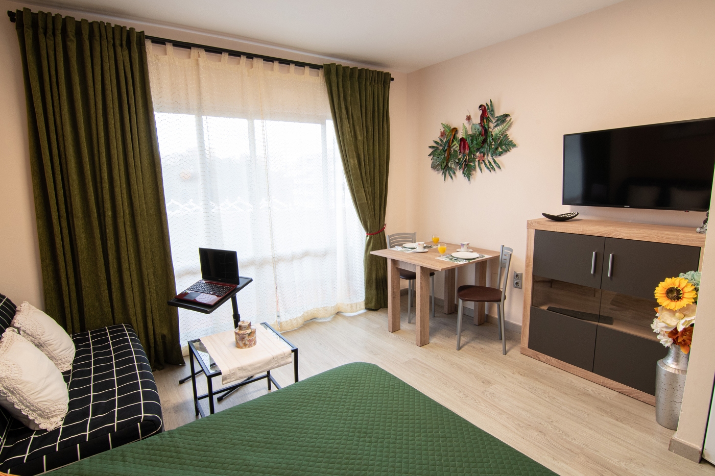 VENTA ESTUDIO DE LUJO BENALMADENA