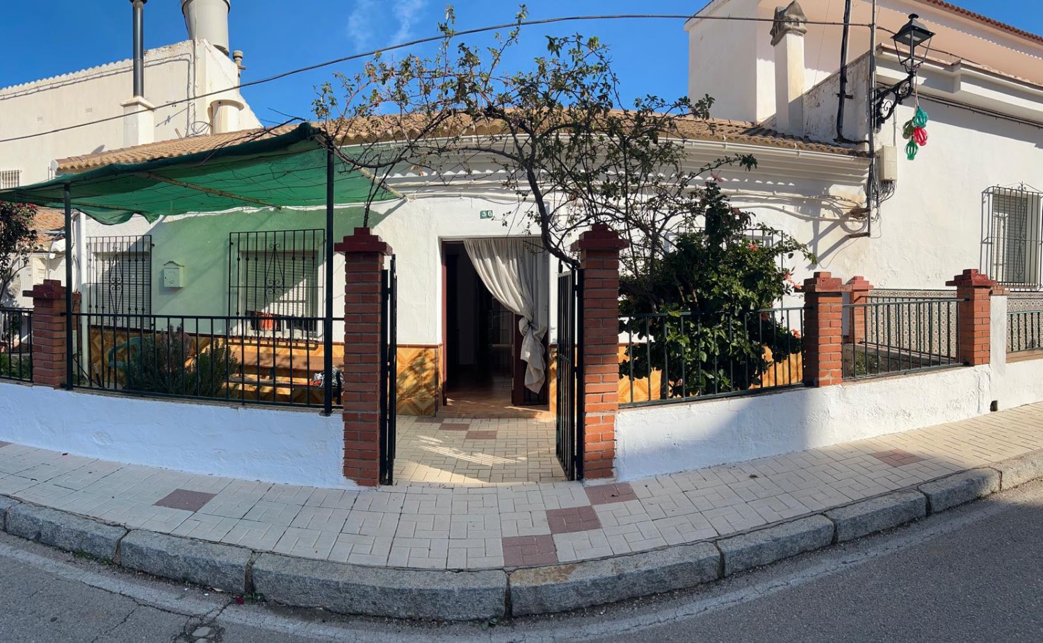 CASA EN VENTA EN SALTO DEL NEGRO (BENAMARGOSA)