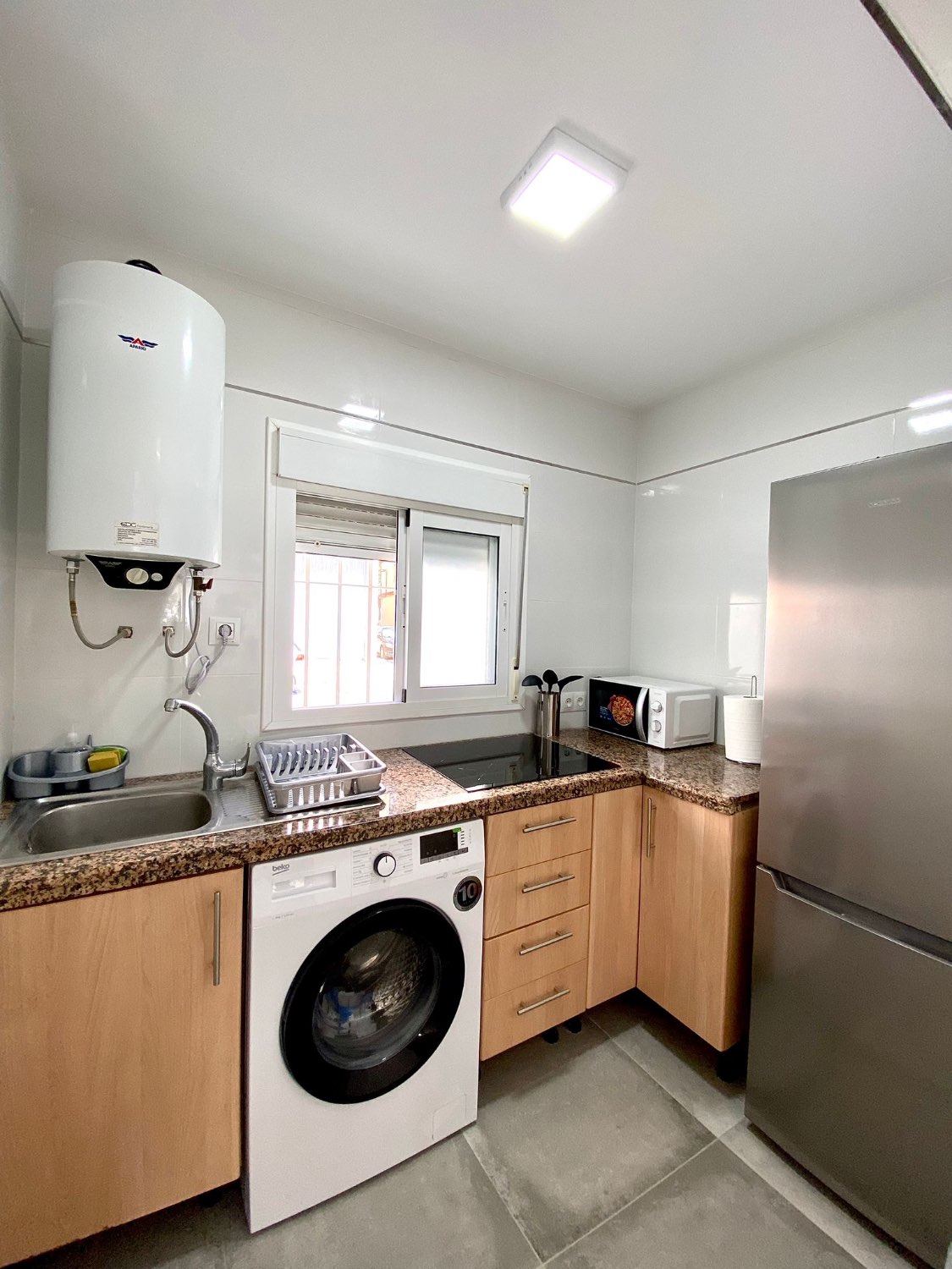 VENTA EN TORRE DEL MAR - CASA A 100M DE LA PLAYA