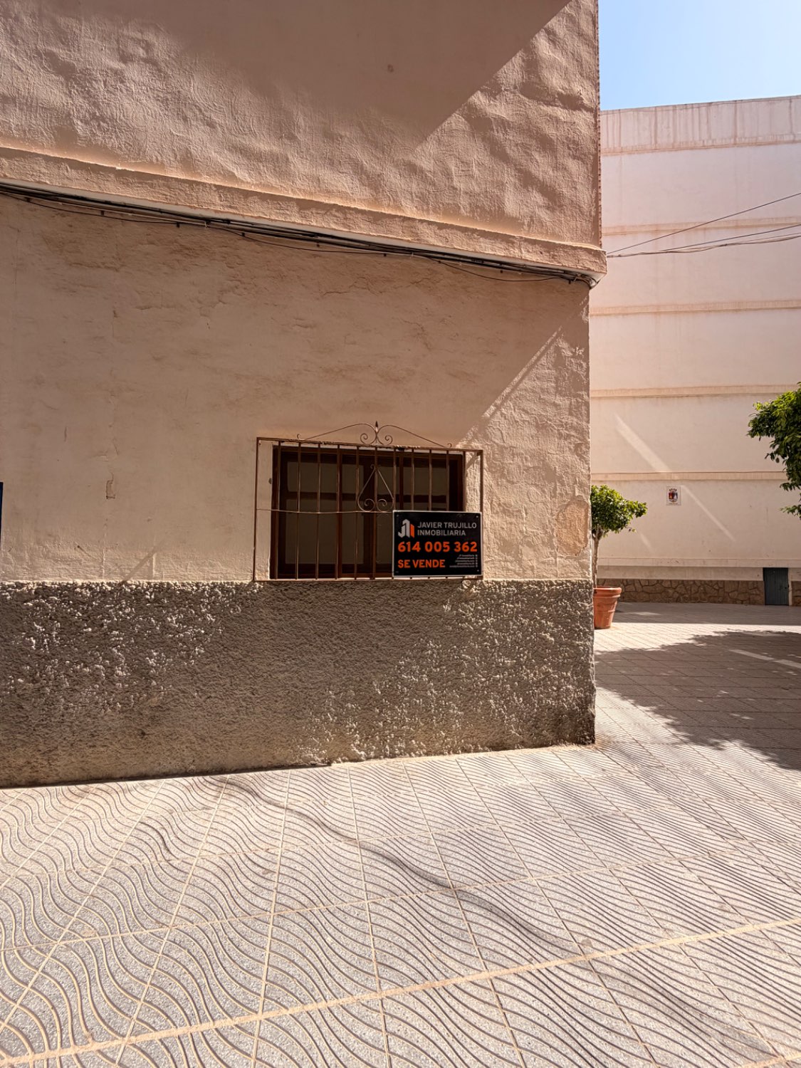 EXCLUSIVA LOCAL VENTA TORRE DEL MAR