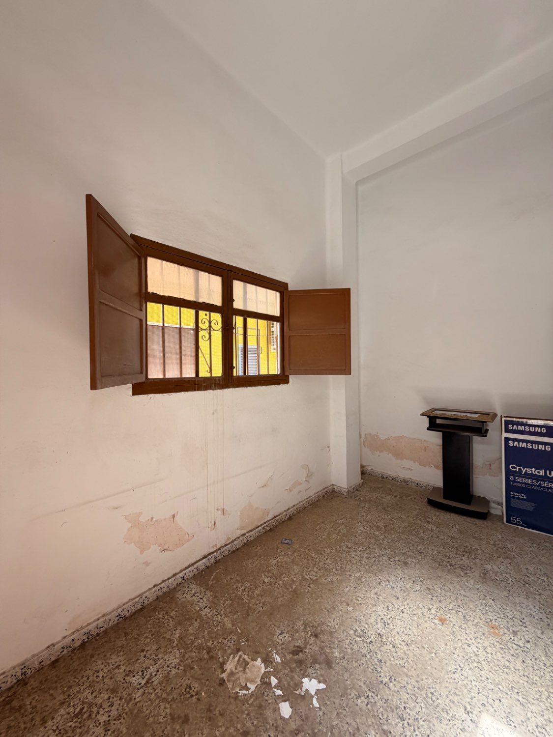 EXCLUSIVA LOCAL VENTA TORRE DEL MAR