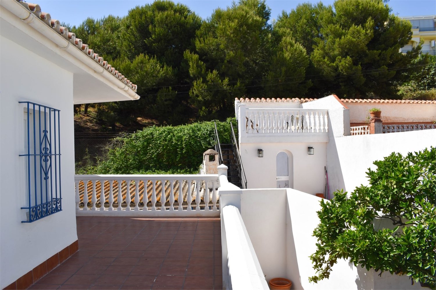 VILLA DE LUJO BENAJARAFE VISTAS AL MAR