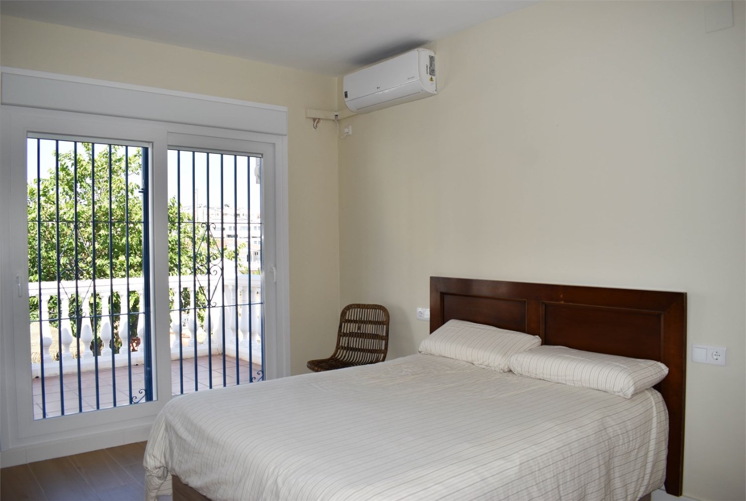 VILLA DE LUJO BENAJARAFE VISTAS AL MAR